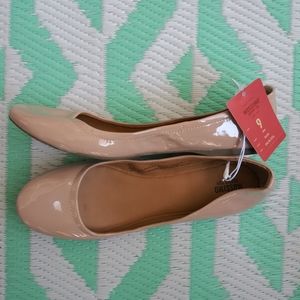 Womens Size 9 NWT Nude Ballet Flats Slip On